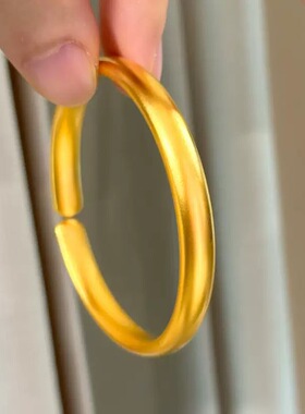 开口泥鳅背沙金手镯仿真黄金色女金店同款手环轻奢简约镯子手饰女