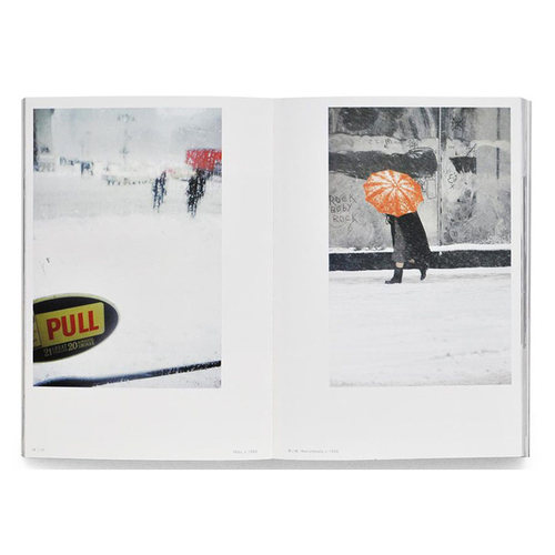 【预售】永远的索尔·雷特 Forever Saul Leiter 英文原版纪实街头肖像摄影作品集 平装进口艺术画册书籍 黑白摄影 Thames&Hudson - 图0
