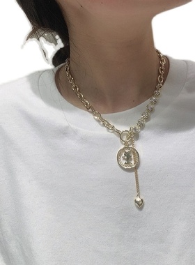 气质锁骨蹦迪轻奢圆形吊坠头像