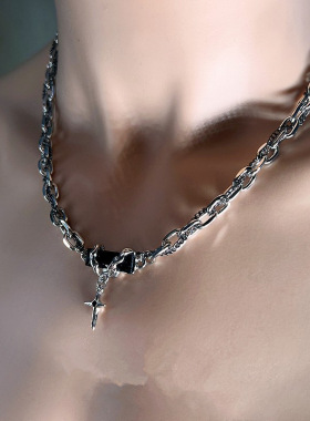 小众缠绕黑宝石钛钢项链男冷淡风嘻哈潮酷个性锁骨链毛衣链
