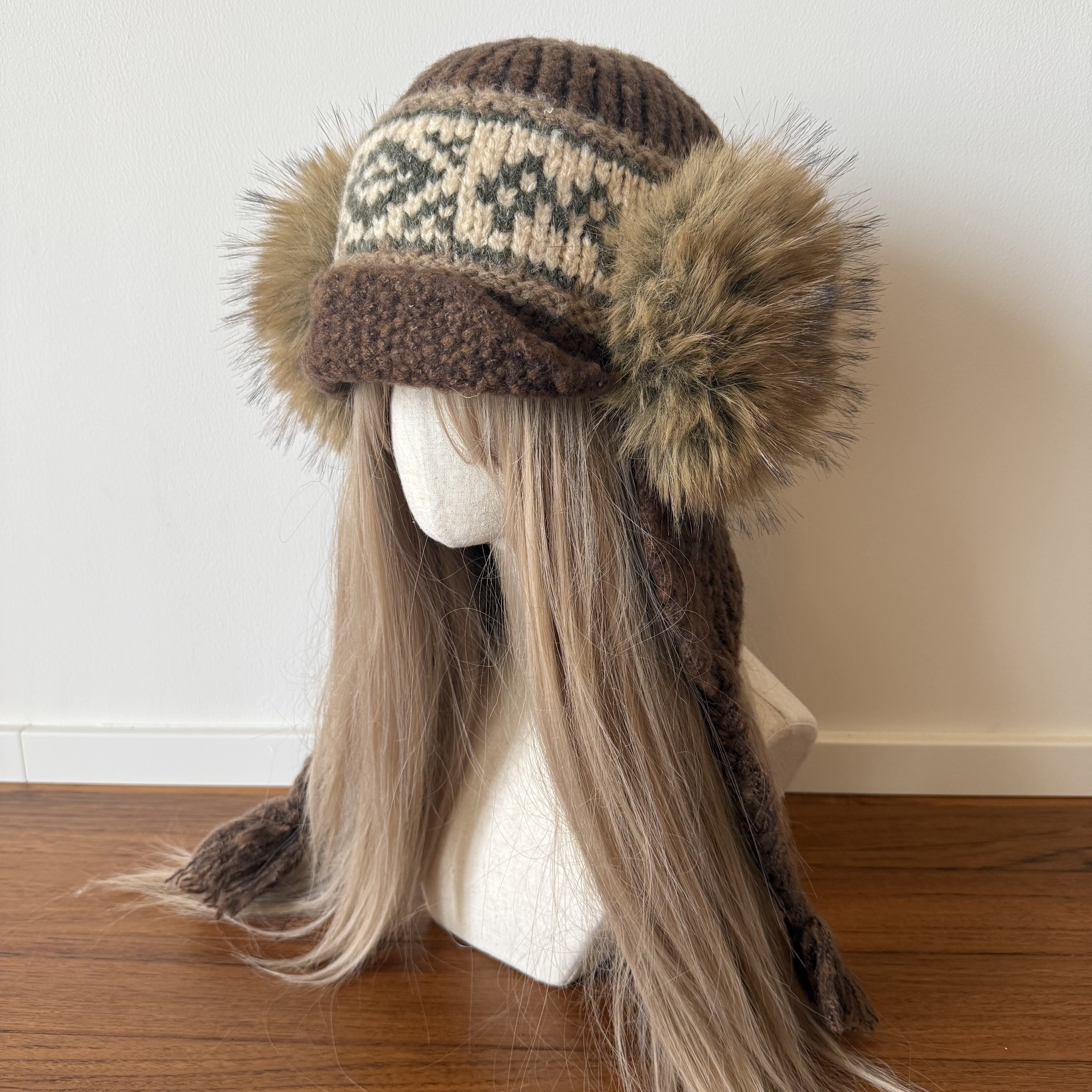 Nikko Yu original woolen knitted hat women's winter Fair Island Korean woolen hat warm ear protection Lei Feng hat