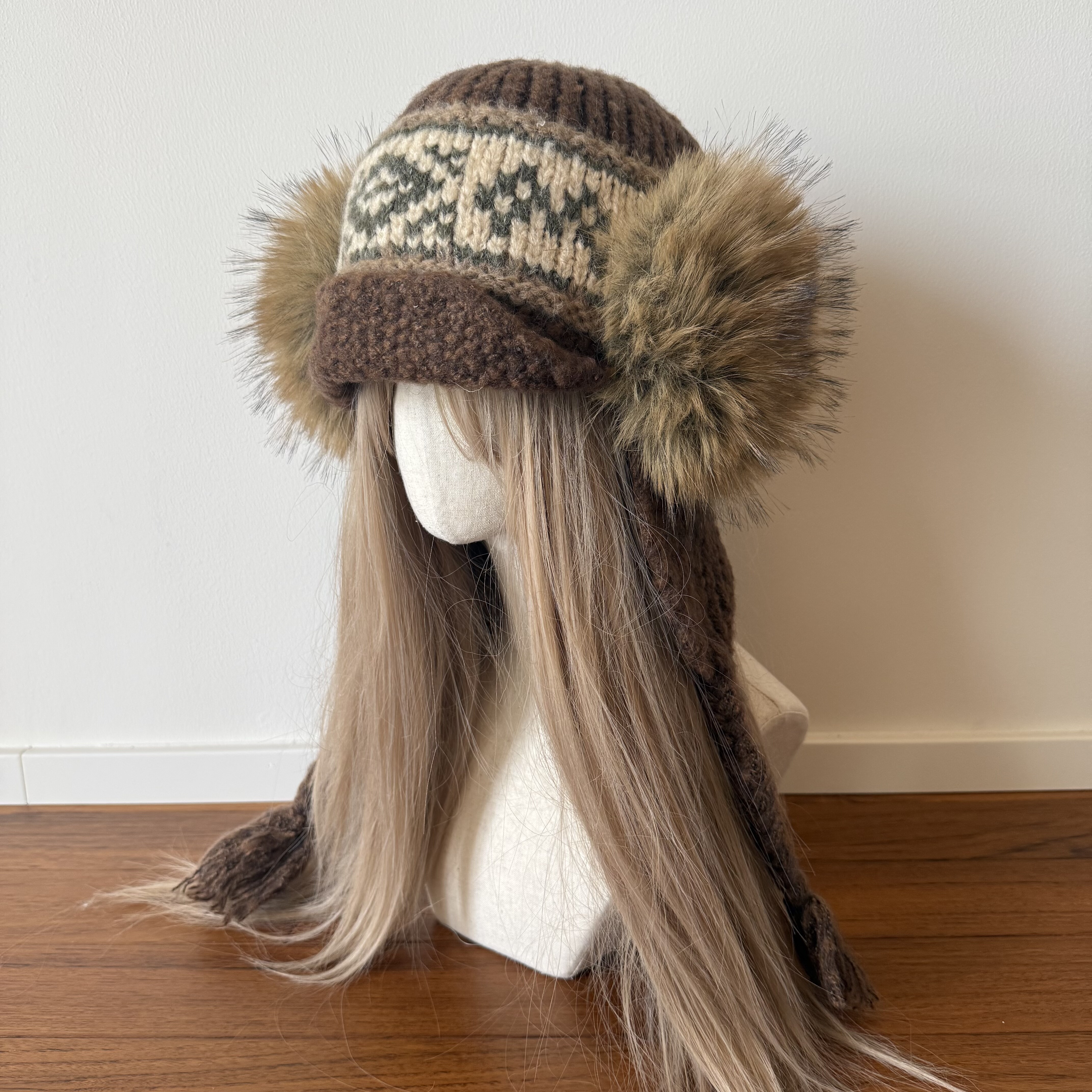 Nikko Yu original woolen knitted hat women's winter Fair Island Korean woolen hat warm ear protection Lei Feng hat