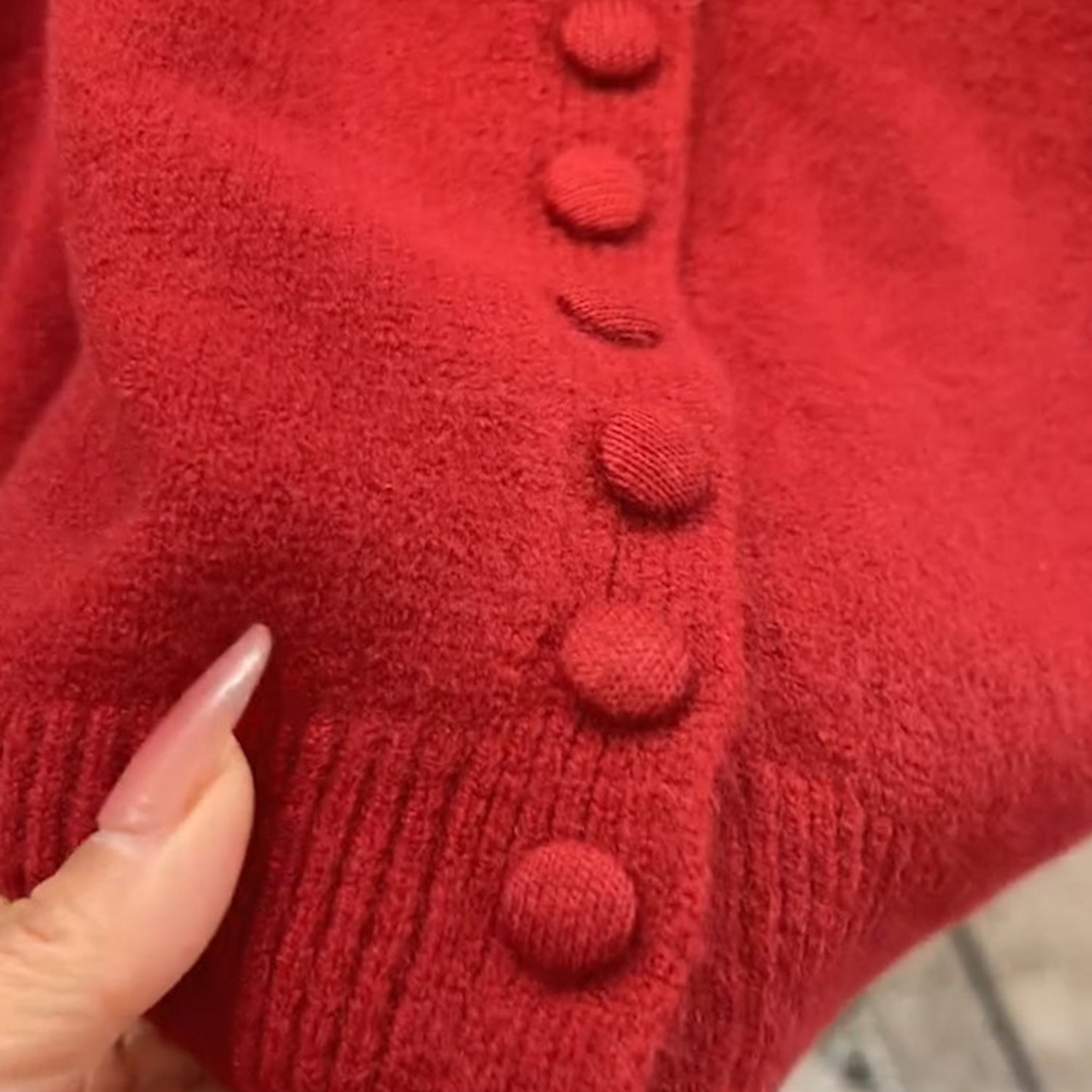 秋冬季新年小马刺绣圆领针织开衫女装超好看洋气红色毛衣外套小衫,淘宝优惠券,粉丝福利购,淘宝优惠卷