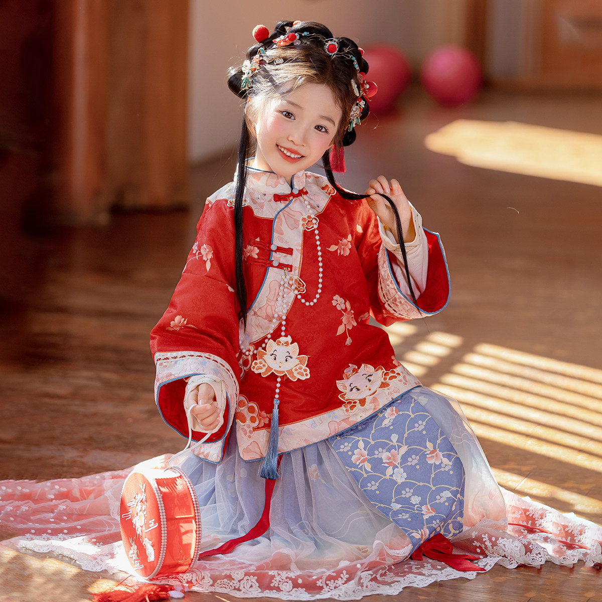 汉服女童2025冬款儿童红色喜庆拜年服小女孩新中式国风加绒马面裙,淘宝优惠券,粉丝福利购,淘宝优惠卷
