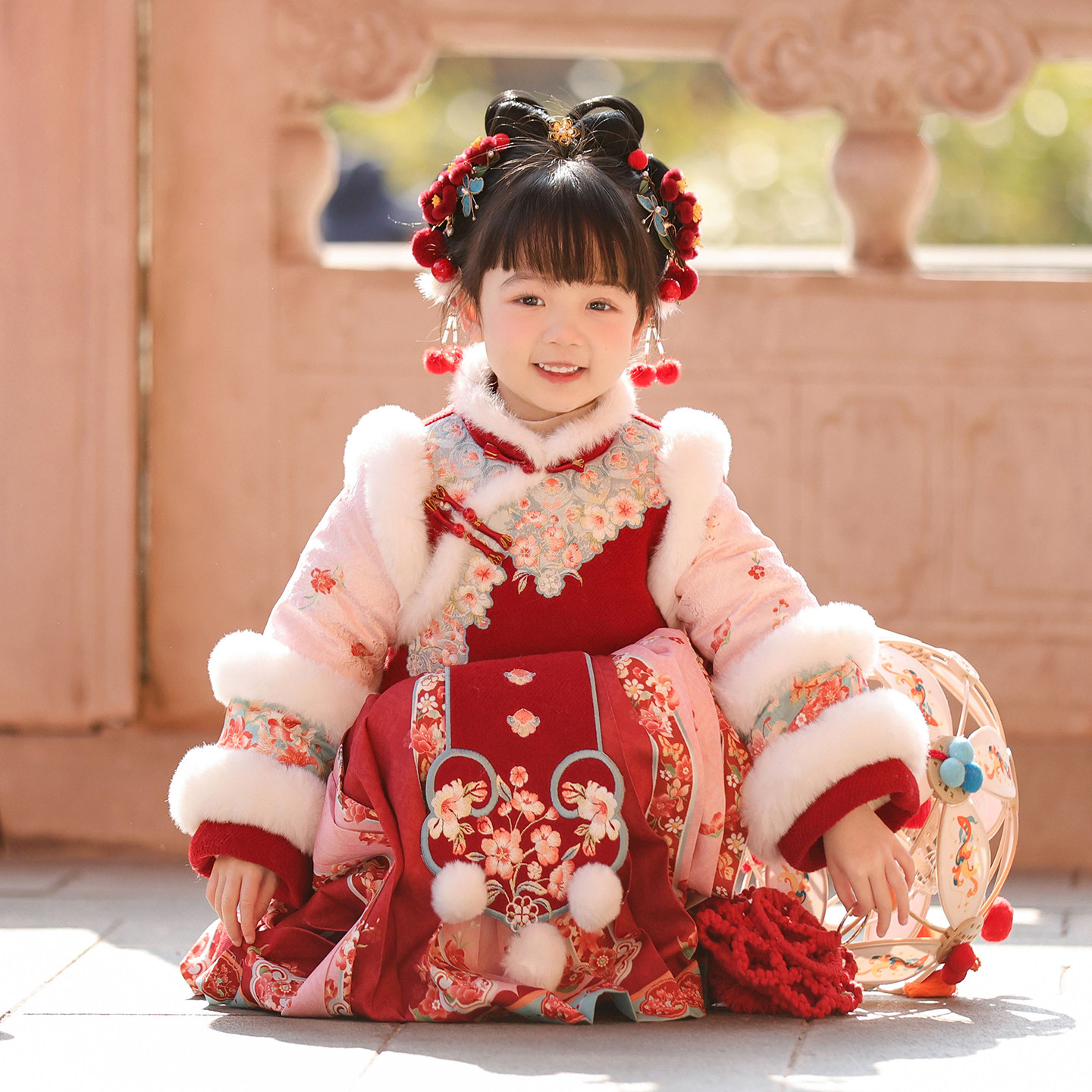 汉服女童2025冬儿童新中式过年红色喜庆拜年服女孩加厚马面裙套装,淘宝优惠券,粉丝福利购,淘宝优惠卷