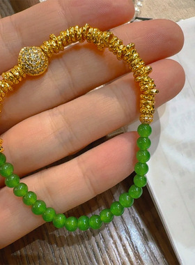 小红书爆款复古精致绿色串珠盘缠手链轻奢高级感时尚百搭气质手饰