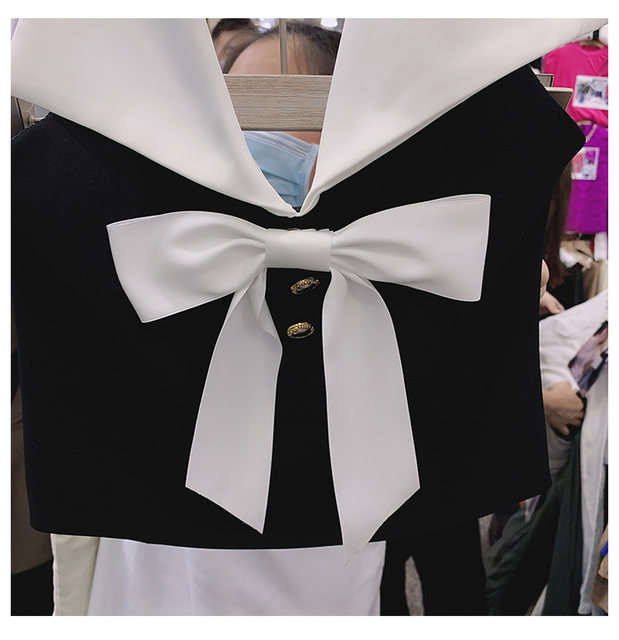 Bow tie ສີ contrasting ການອອກແບບຄໍ halter