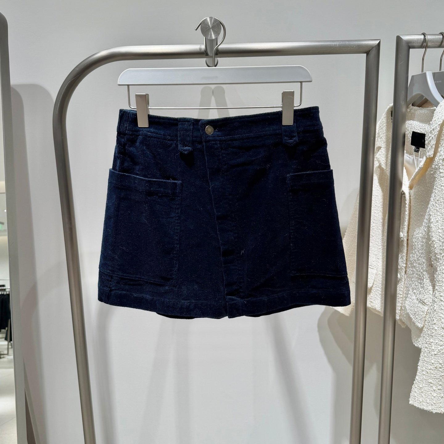 2026春季新款女装休闲灯芯绒工装口袋短款半裙UYL560016,淘宝优惠券,粉丝福利购,淘宝优惠卷