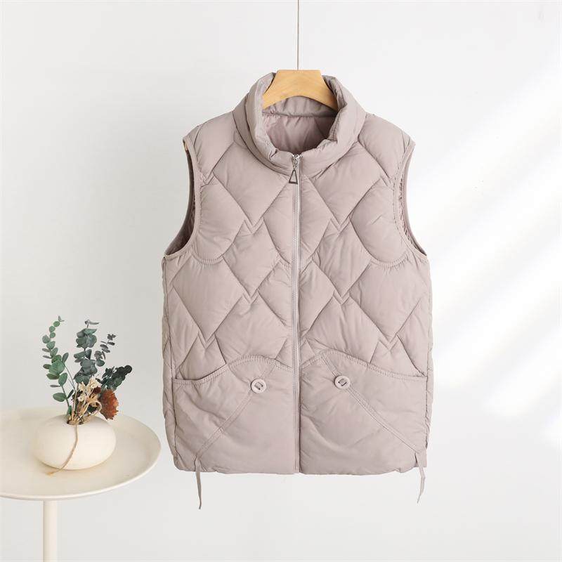 Down cotton vest for women in autumn and winter, middle-aged mother's loose short vest for outer wear, warm little man's jacket