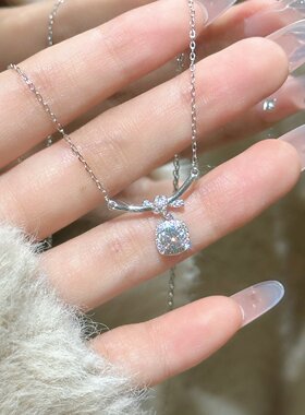 微笑方糖钻石项链女款2026新款轻奢小众高级感精致百搭毛衣链吊坠