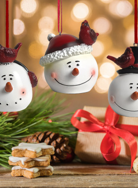 圣诞节雪人装饰创意新款红鸟雪人吊件节日装饰小摆件树脂工艺品