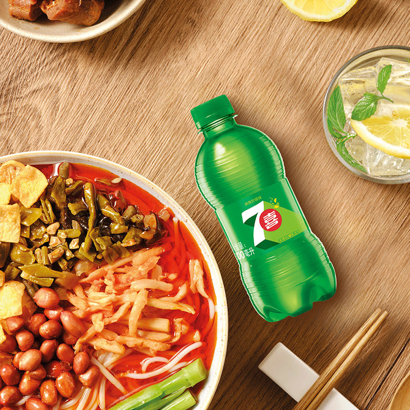 无糖百事可乐300毫升小瓶装80后怀旧老式七喜柠檬汽水美年达饮料
