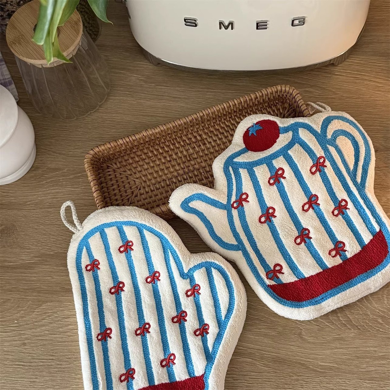 ins风手套水壶擦手巾可爱卡通珊瑚绒挂式厨房卫生吸水小毛巾装饰,淘宝优惠券,粉丝福利购,淘宝优惠卷