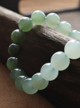 湖水绿晴水渐变色手串天然和田玉