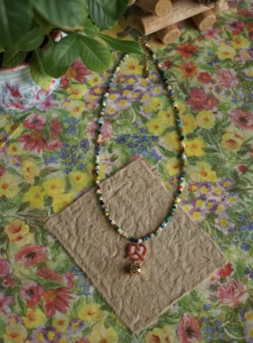 “面包与咖啡杯”天然石手工串珠项链