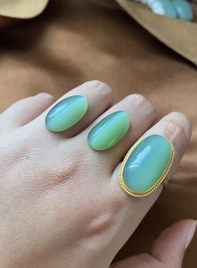 鉴定和田玉天然碧玉冰底荧光粉青女戒 18k金镶嵌猫眼珠宝戒指