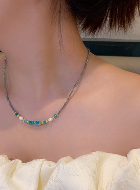 小红书时尚清新绿色磷灰石项链淡水真珍珠拼接锁骨链复古毛衣链女