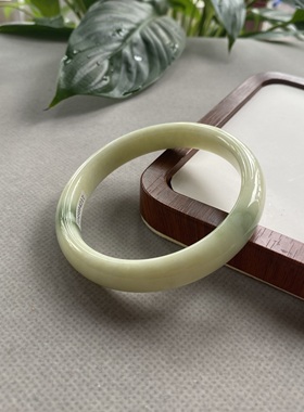 天然蓝田玉双耳带绿翠老料手饰