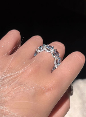 人造海蓝宝轻奢冰糖戒指女小众设计花环个性闪钻排钻质感华丽指环