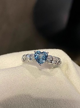 精工高碳钻人工圣玛利亚色心形海蓝宝钻石戒指轻奢冰花切爱心女戒