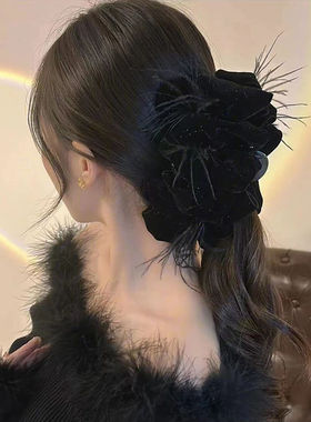 黑色丝绒超仙丝绒羽毛蝴蝶结抓夹大号女秋冬多层气质高级感鲨鱼夹