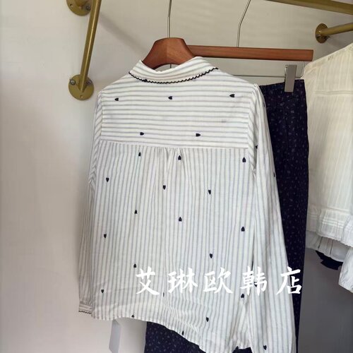 8.1~QS onetwo20041早秋新款韩系文艺爱心刺绣条纹长袖衬衫上衣女 - 图0