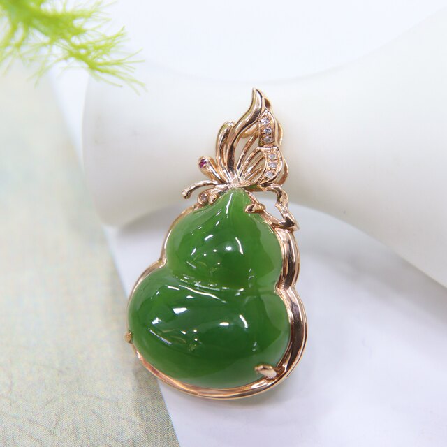 Fashionable jade gold inlaid jade jewelry for mom