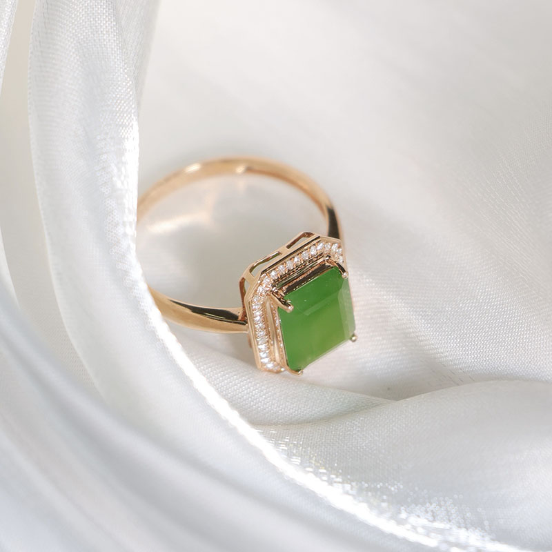 Fashion trendy Hetian jade gold inlaid jade gift for wife