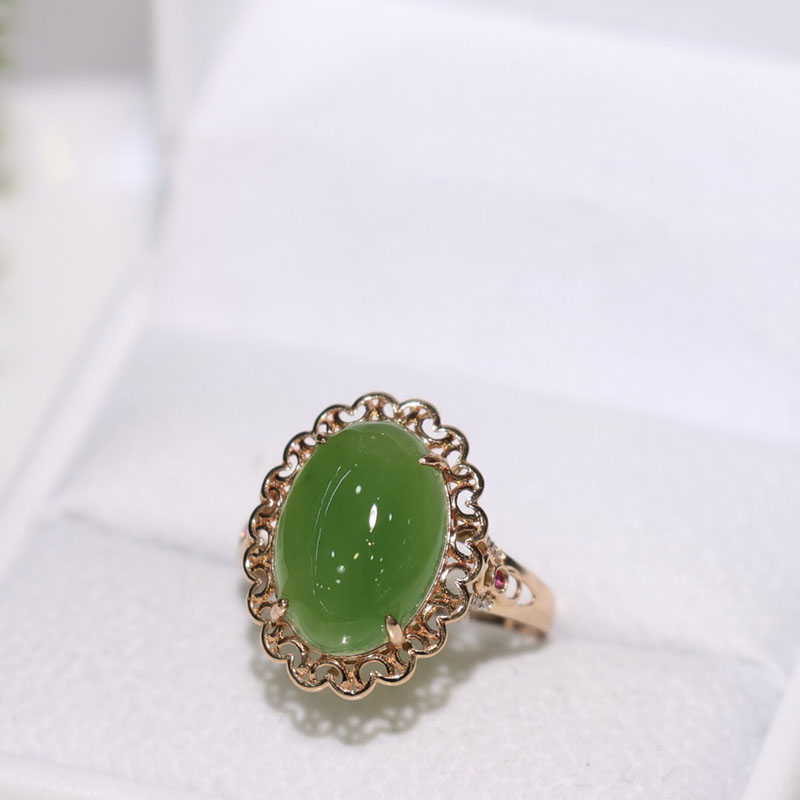 Fashion trendy Hetian jade gold inlaid hand jewelry for mom