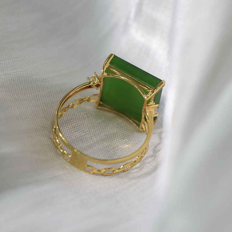 Fashion trendy Hetian jade gold inlaid jade gift for wife