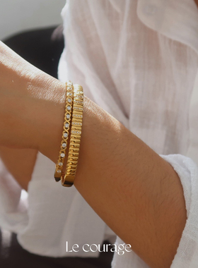 Le courage | 精致法式轻奢感复古压纹5A锆石卡扣叠戴镀金手镯