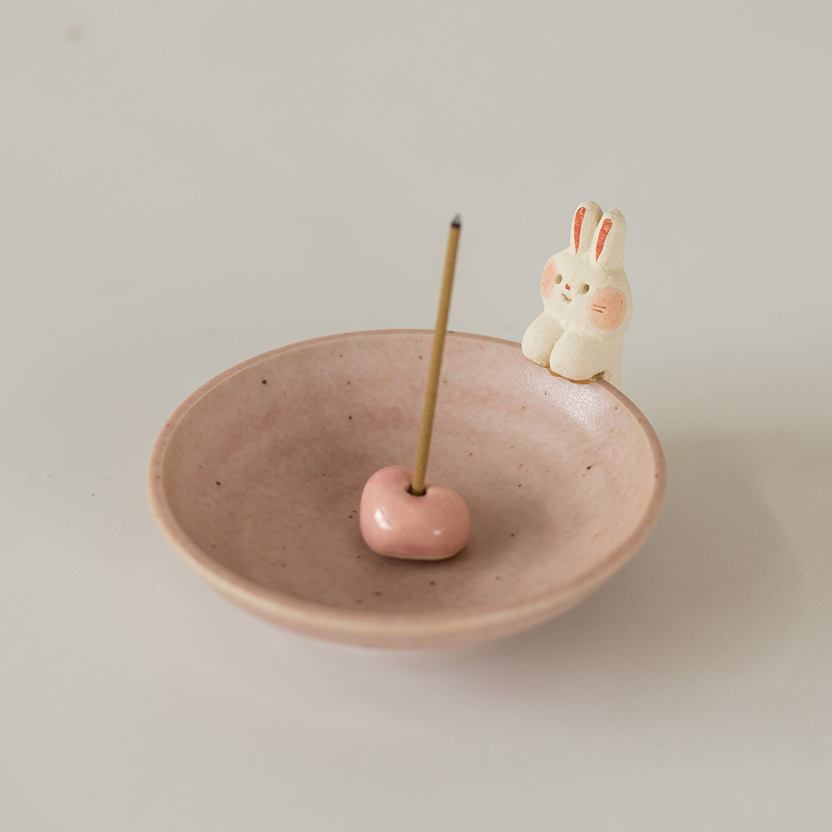 日本进口濑户烧手作可爱兔子香立香座香插线香盘日式香炉摆件 - 图2