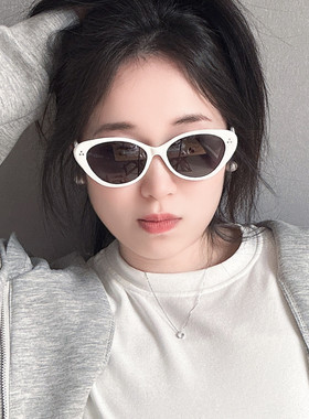 白色框猫眼墨镜防紫外线太阳眼镜