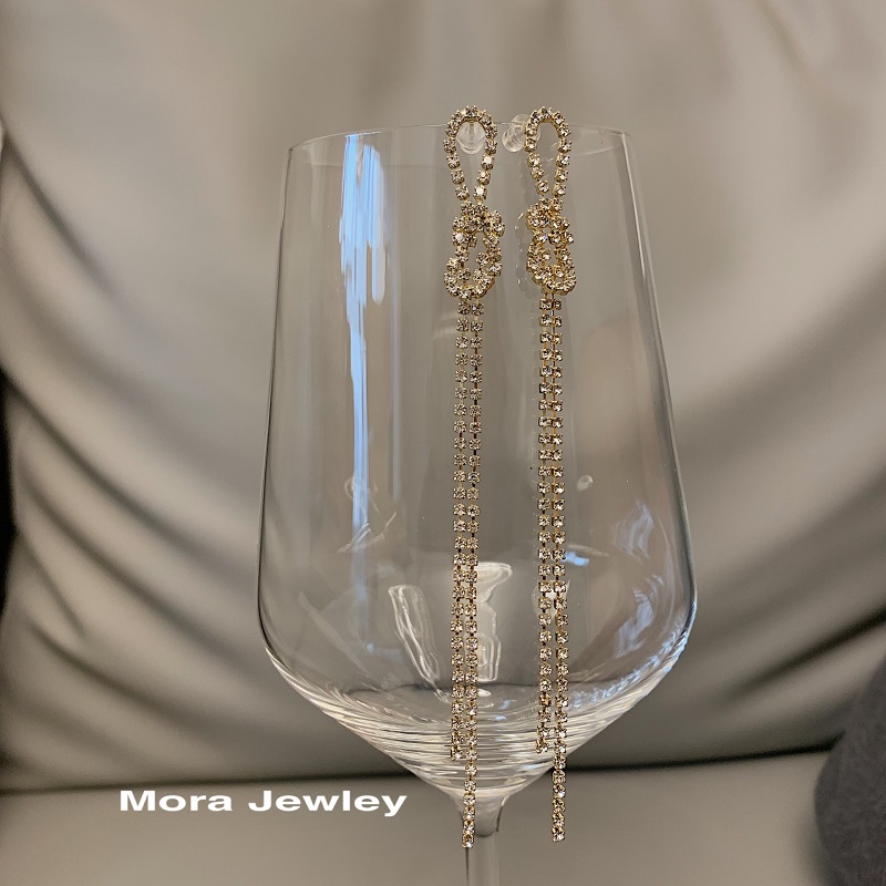 Mora Jewelry 高级感灵动流苏长款水钻显脸瘦耳环百搭银针耳坠女