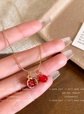 毛衣链秋冬复古安吉拉红石榴项链吊坠百搭锁骨链气质饰品