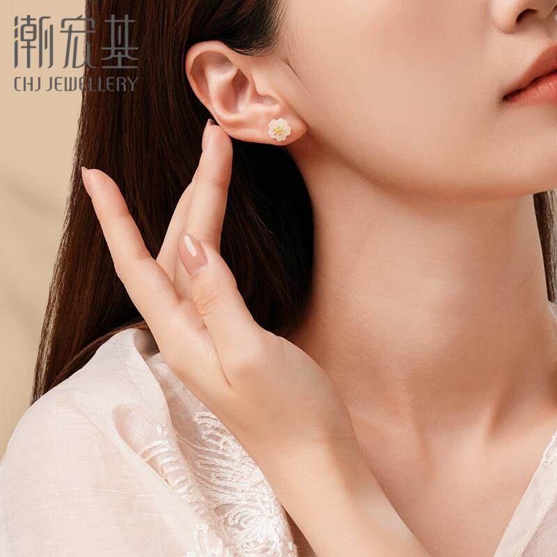 潮宏基花韵花朵和田玉S925银耳钉女银饰耳饰送女友生日女z,淘宝优惠券,粉丝福利购,淘宝优惠卷