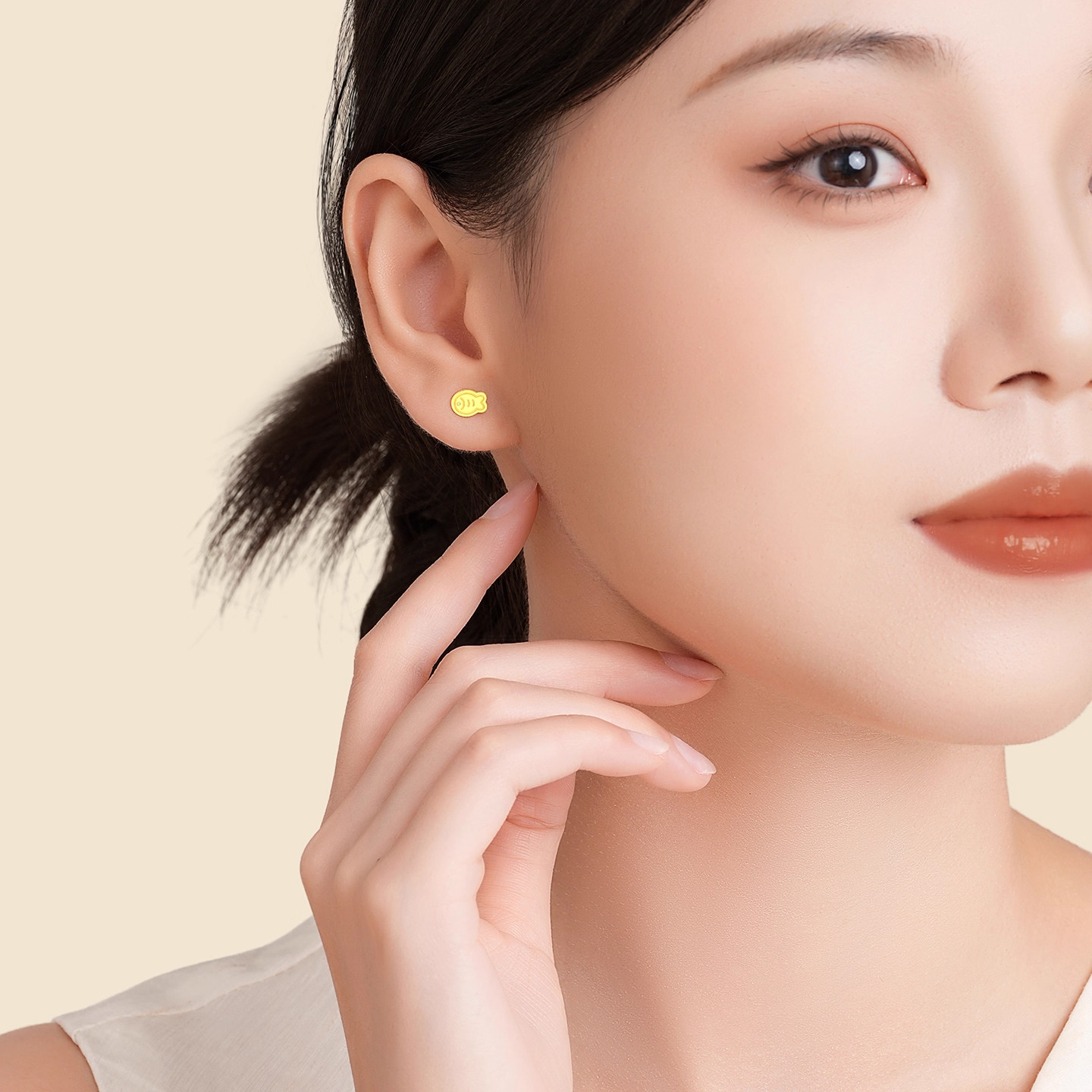 潮宏基宠物联萌足金耳钉黄金耳饰小鱼小猫生日礼物送女友 计价,淘宝优惠券,粉丝福利购,淘宝优惠卷