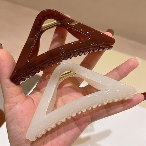许你耀眼 赵露思同款三角形法式盘发韩系高级感轻奢大抓夹鲨鱼夹 - 图1
