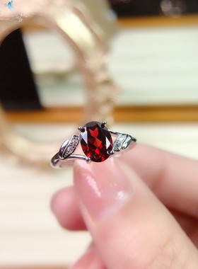 ins925纯银血红女石榴石戒指