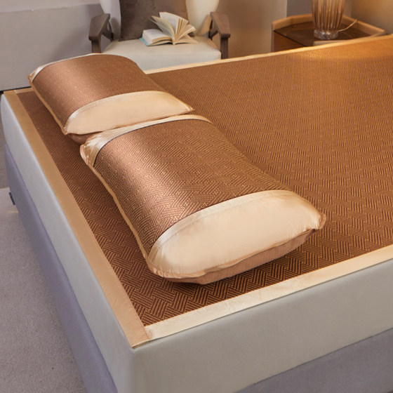 Ice silk rattan mat is suitable for sleeping naked