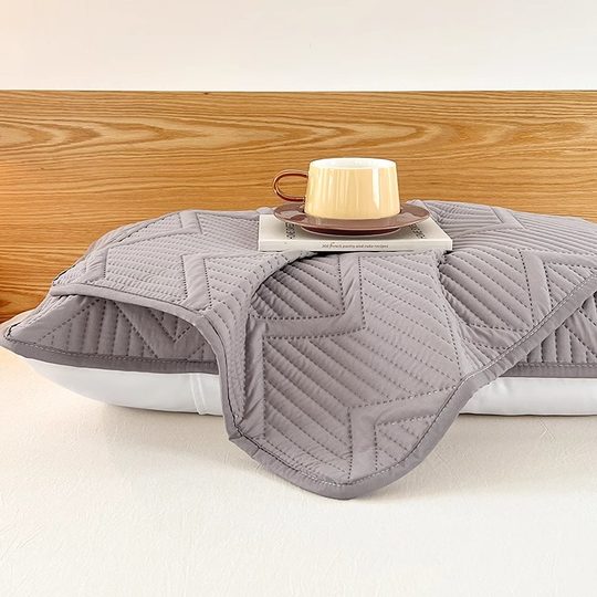 Waterproof dirt-proof pillowcase