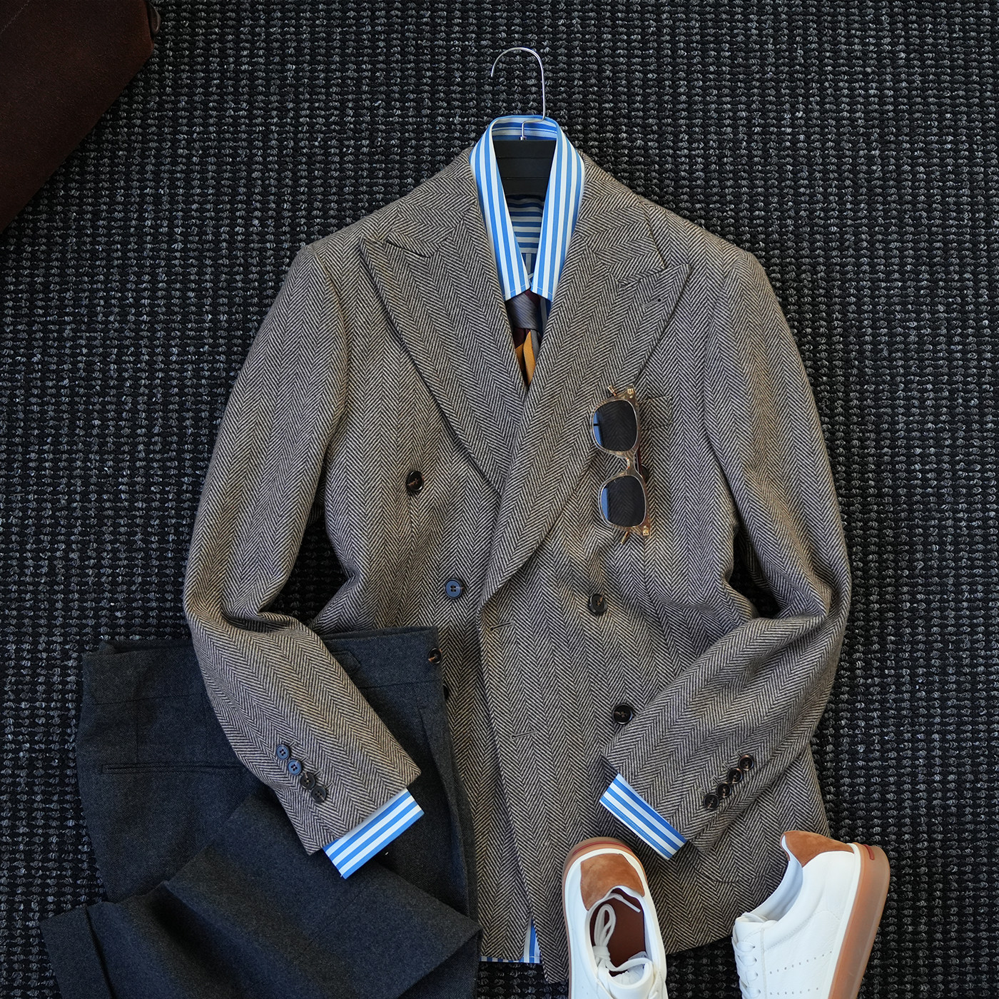 CsuGent秋冬季人字纹羊毛戗驳领双排扣西服男高定保暖西装外套潮,淘宝优惠券,粉丝福利购,淘宝优惠卷