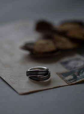 【囿】s925纯银清迈交错银戒指