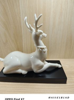 定窑小鹿精品中式定瓷摆件家居客厅茶几桌面装饰工艺品