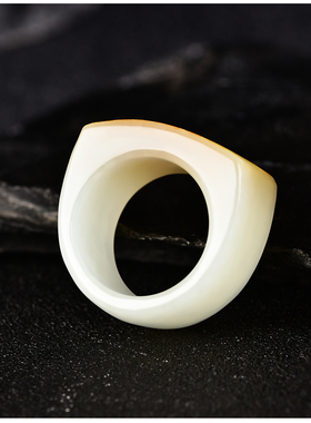 洒金皮扳指新疆和田玉籽料戒指