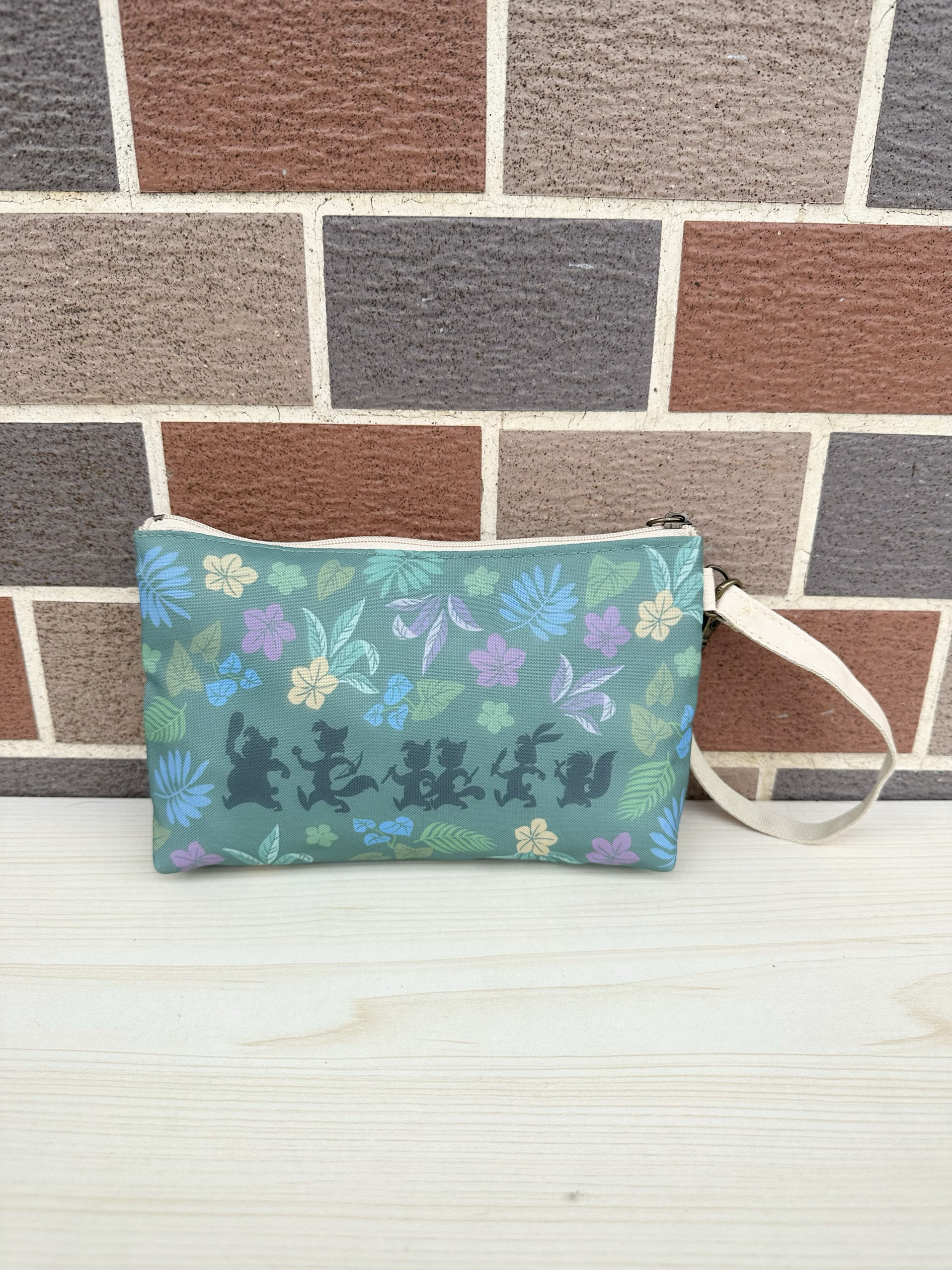 日单迪士尼彼得潘卡通周边可爱化妆包手拿包收纳包笔袋随身小物包,淘宝优惠券,粉丝福利购,淘宝优惠卷