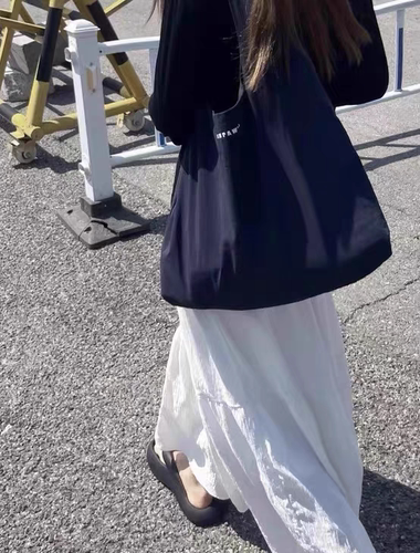 韩版ins简约单肩包女秋季速干大容量购物袋帆布包月牙手提托特包 - 图1