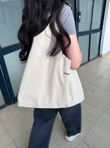 韩版ins简约单肩包女秋季速干大容量购物袋帆布包月牙手提托特包 - 图3