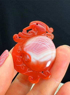 天然南红玛瑙吊坠转运俏色雕刻仙鹤挂坠精致时尚收藏品摆件男女款