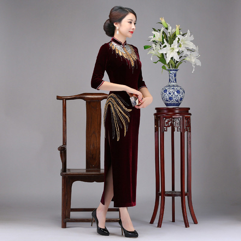 d·bass迪贝丝新款丝绒绣花连衣裙 迪贝丝服饰连衣裙